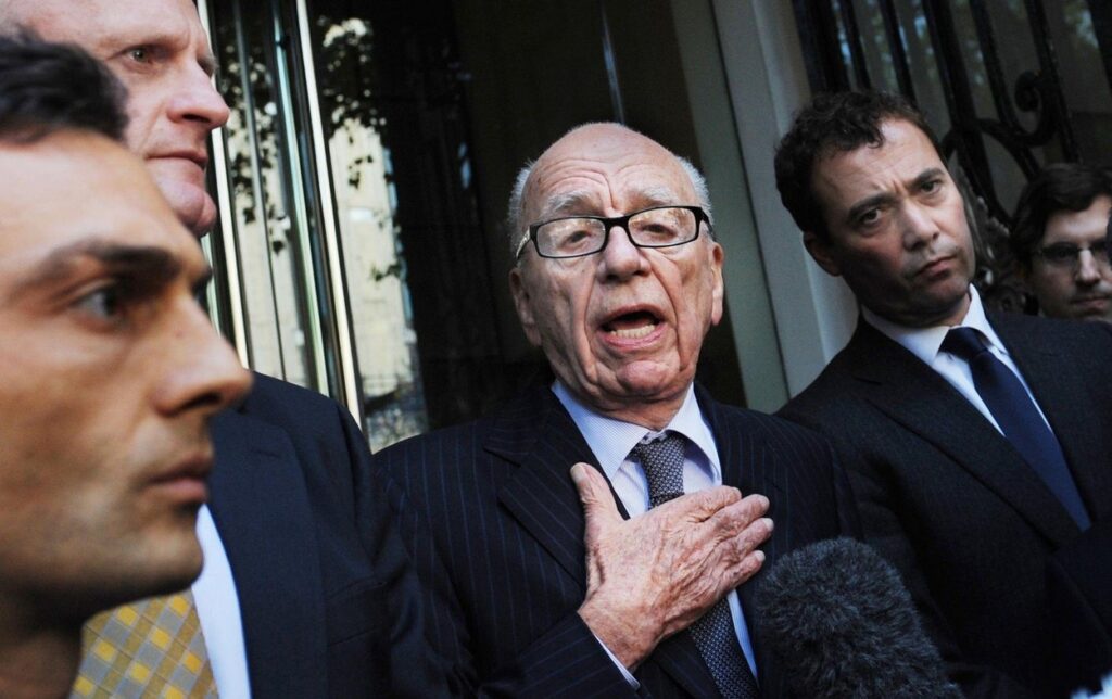 Rupert Murdoch se umika iz vodenja svojega imperija