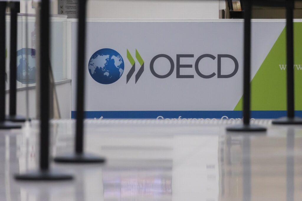 Logo Organizacije za gospodarsko sodelovanje in razvoj (OECD)