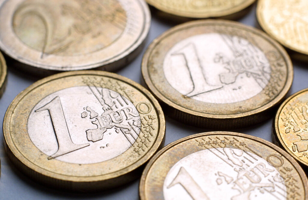 Ležeči kovanci za en evro