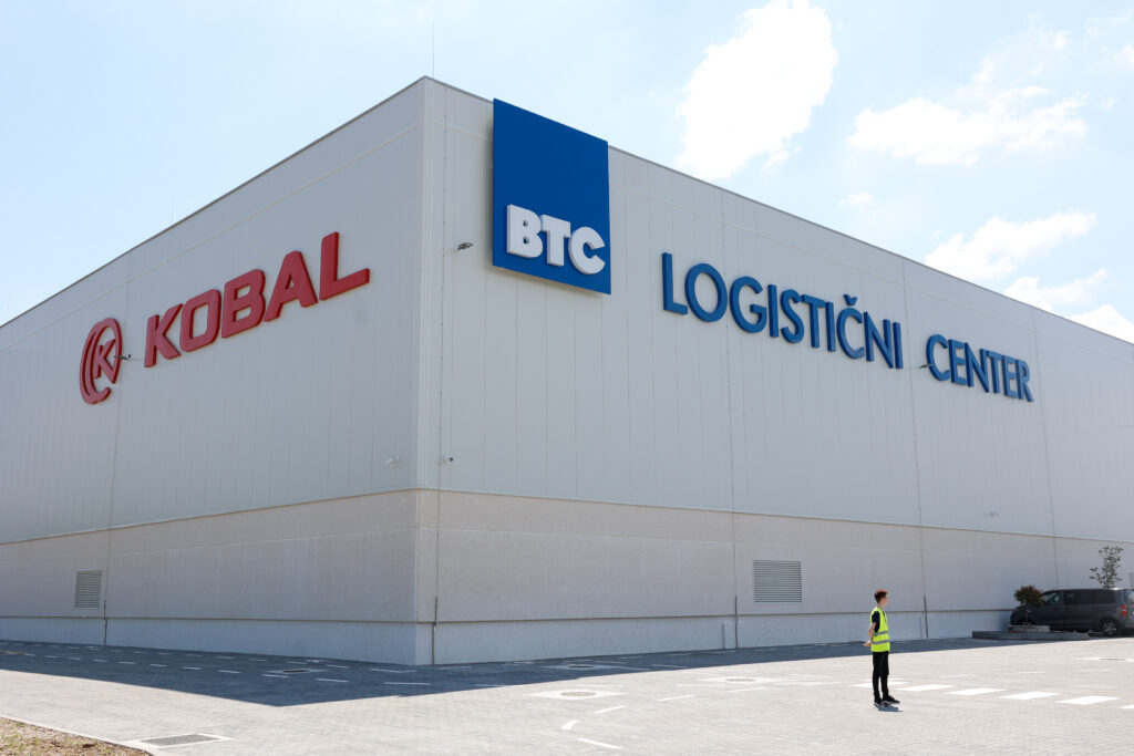 Logistični center Zalog