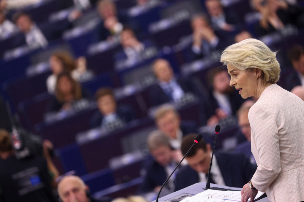 Predsjednica Europske komisije von der Leyen tijekom govora zastupnicima i prije glasovanja o njezinoj sudbini