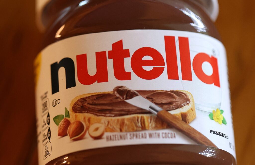 Napis na kozarcu Nutelle