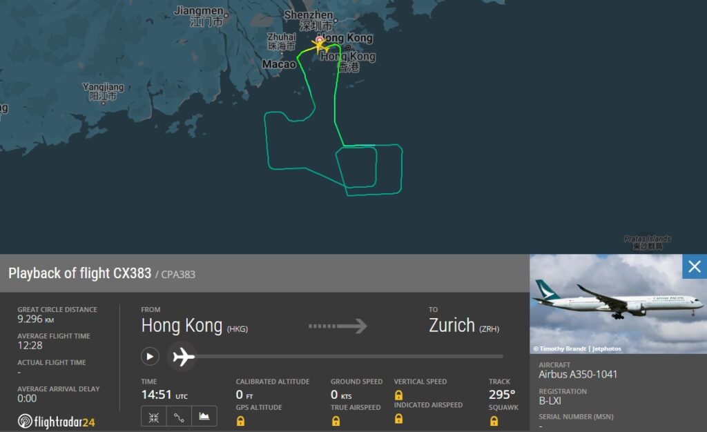 Airbus-A350-1000-druzbe-Cathay-Pacific-Airways-se-je-moral-po-tezavah-z-motorjem-vrniti-na-letalisce-v-Hongkongu