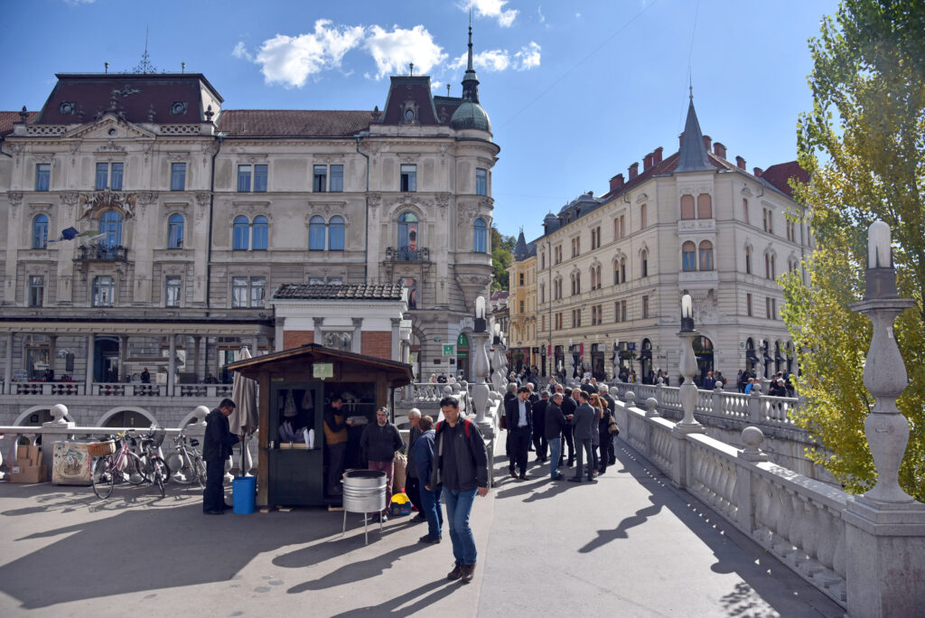 utica, peka, kostanj, prodaja, Ljubljana, tromostovje