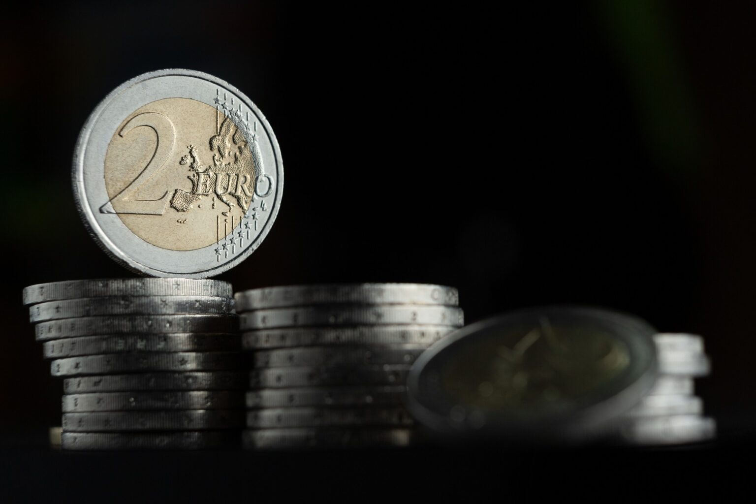 dvoevrski-kovanci-zadnje-novice-forbes-slovenija