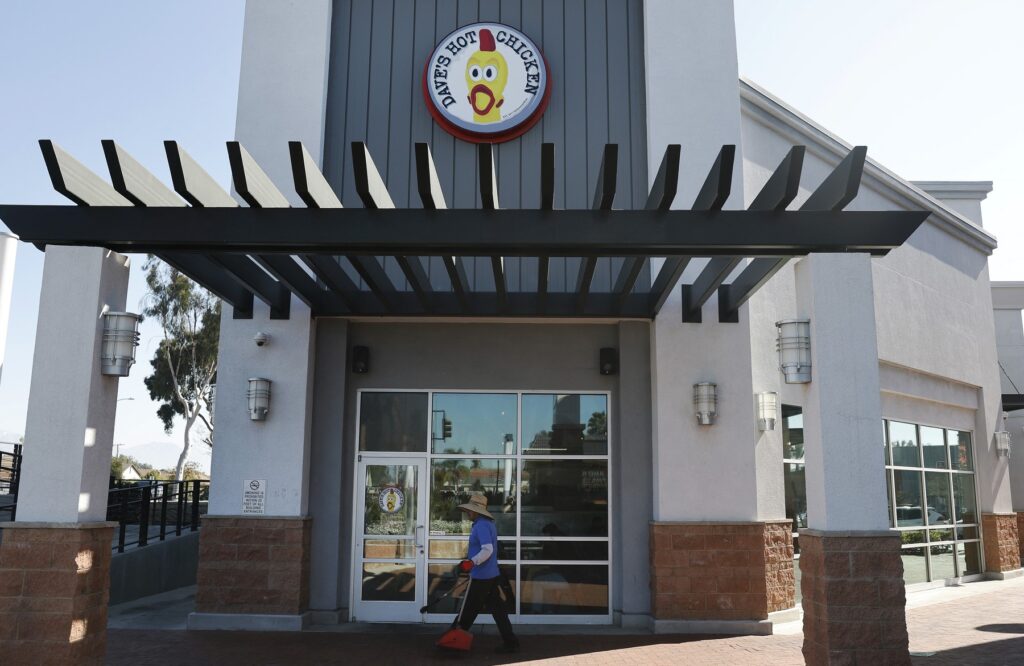 Veriga restavracij Dave's Hot Chicken