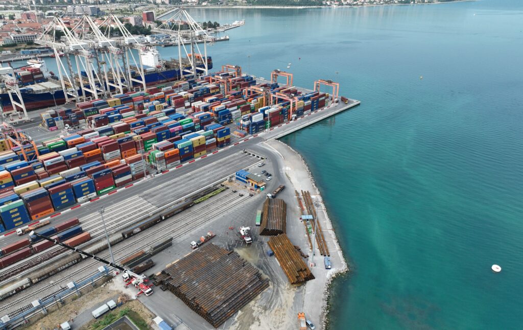 Severni del prvega pomola v Luki Koper