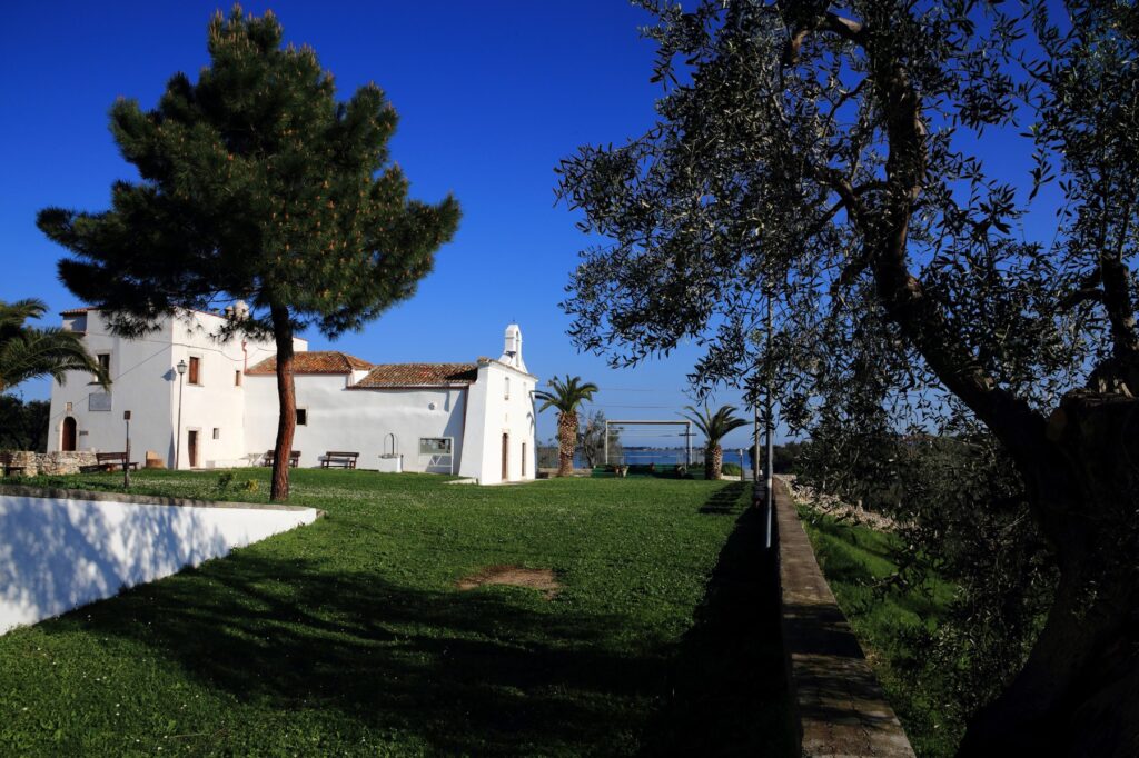 Ischitella, Apulija, Italija, cerkev