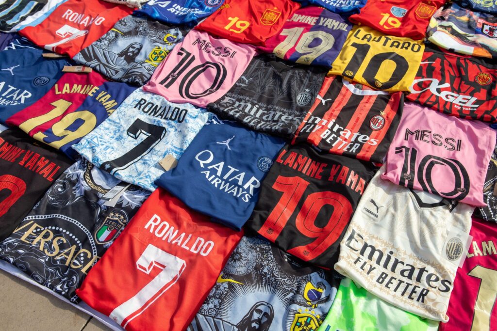 Ponaredki nogometnih dresov