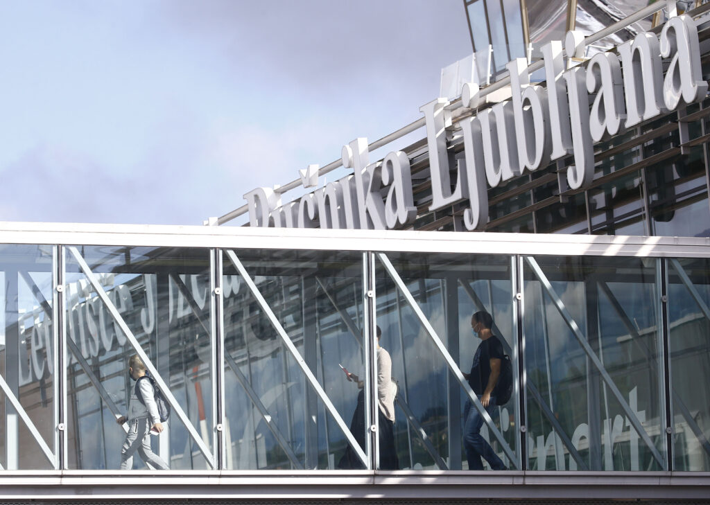 letališče Jožeta Pučnika, Brnik, ljubljansko letališče