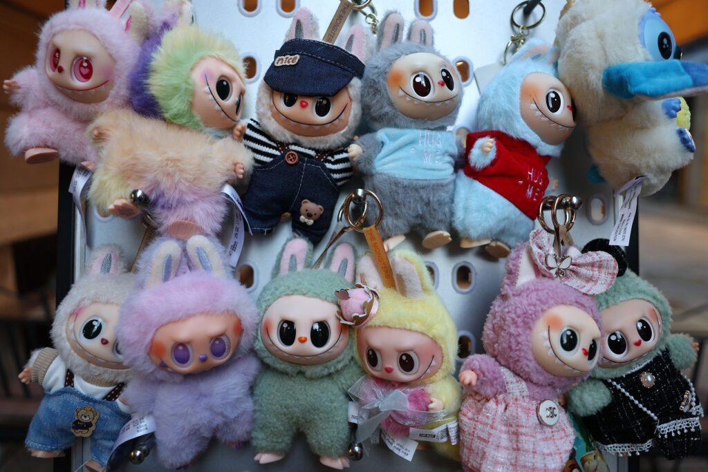 Labubu, Pop Mart, Kitajska