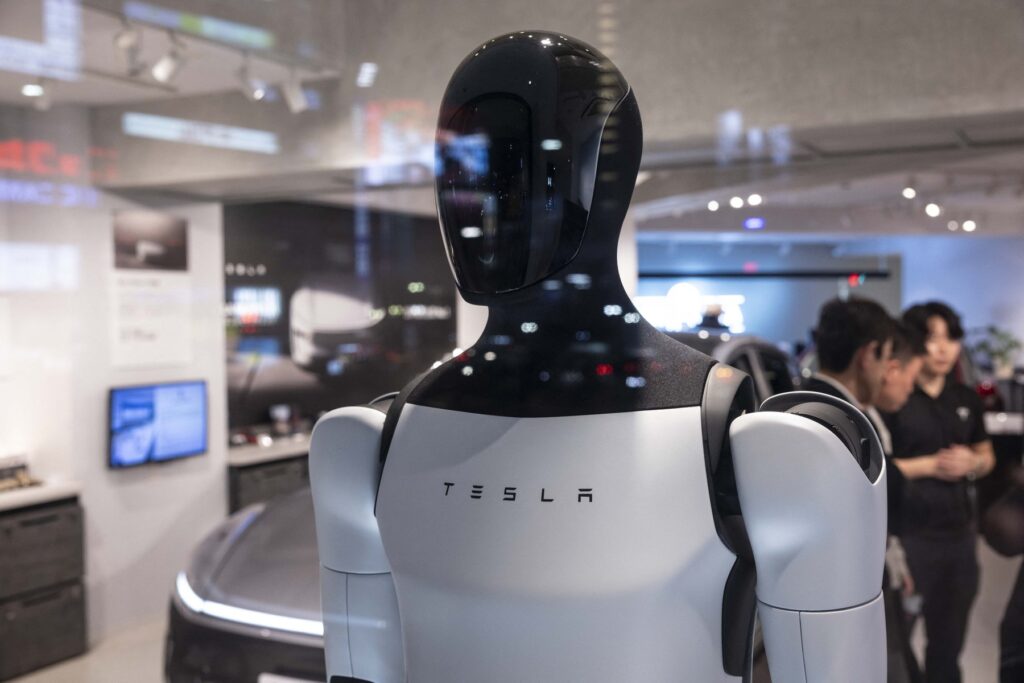 Robot Optimus proizvajalca Tesla