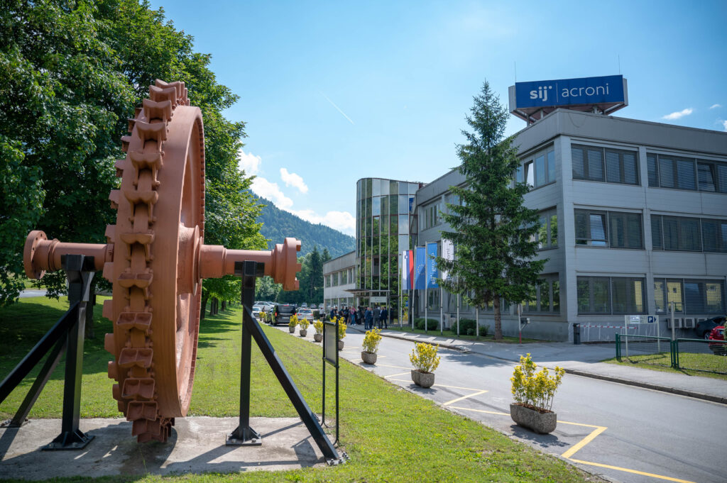 Sij Acroni, Jesenice