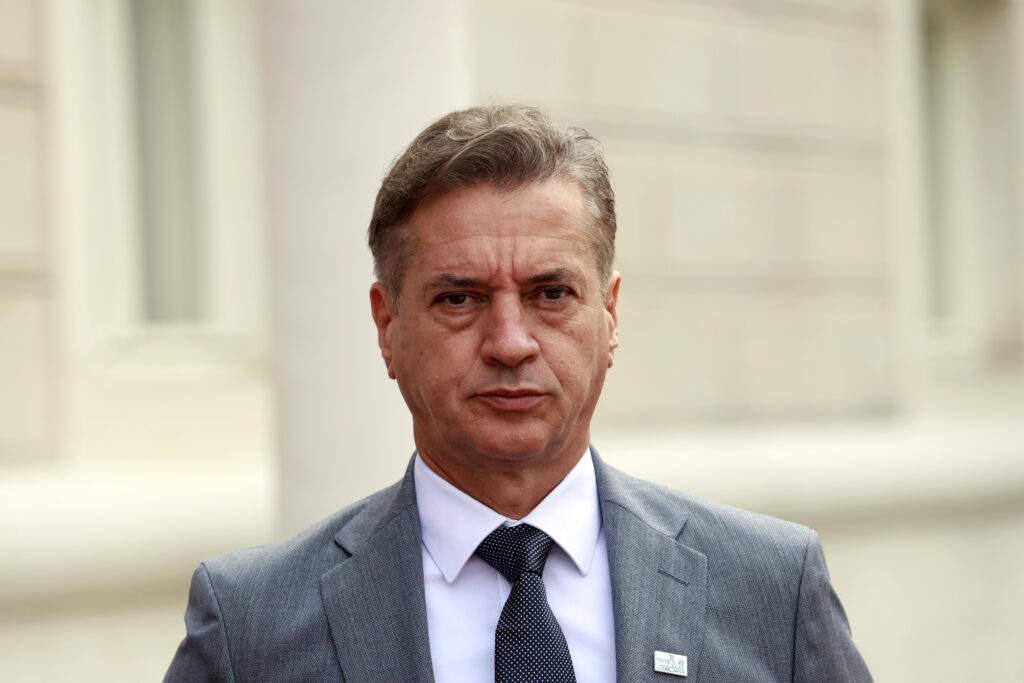 Robert Golob