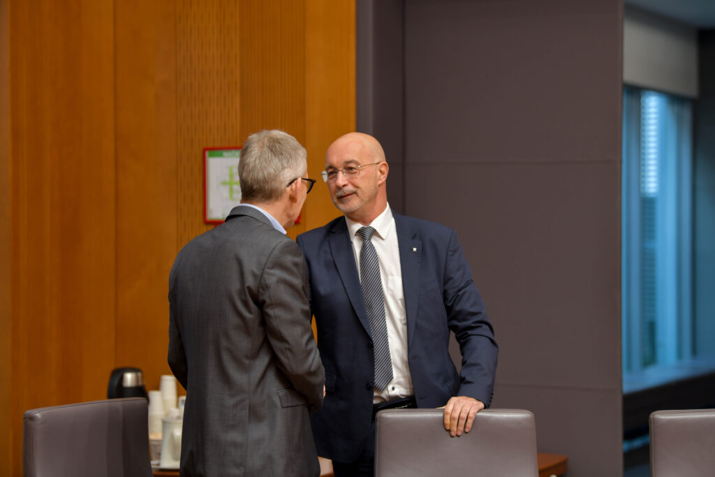 Žiga Debeljak, SDH (levo) in šef Sove Joško Kadivnik