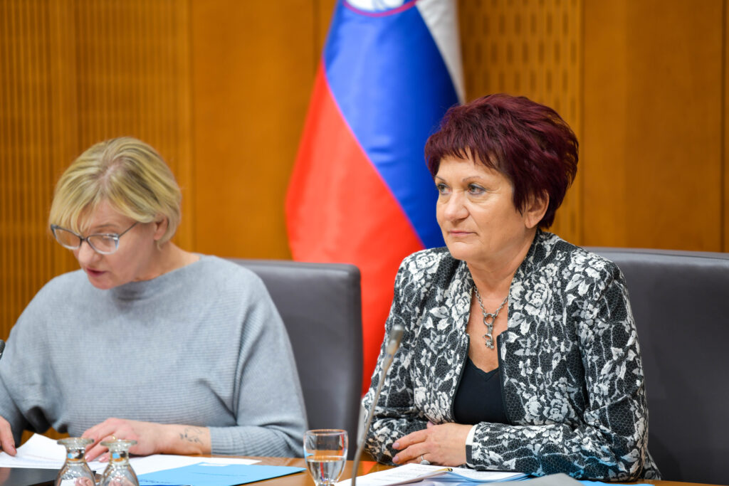 Andreja Kert, Svoboda