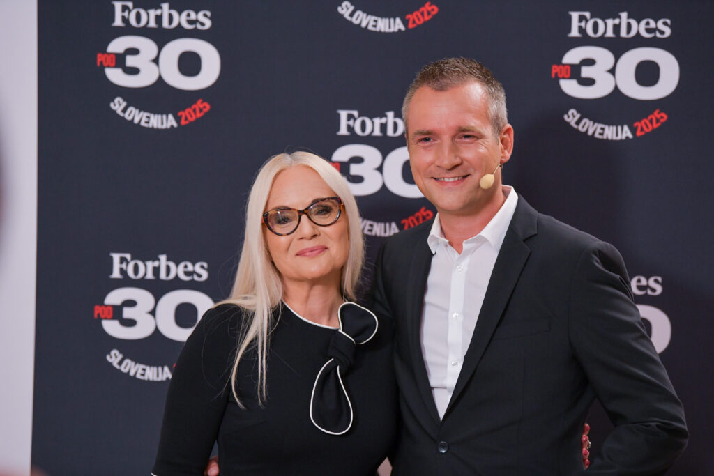 Odgovorna urednica N1 Katja Šeruga in urednik in novinar N1 Miha Orešnik na 30 pod 30