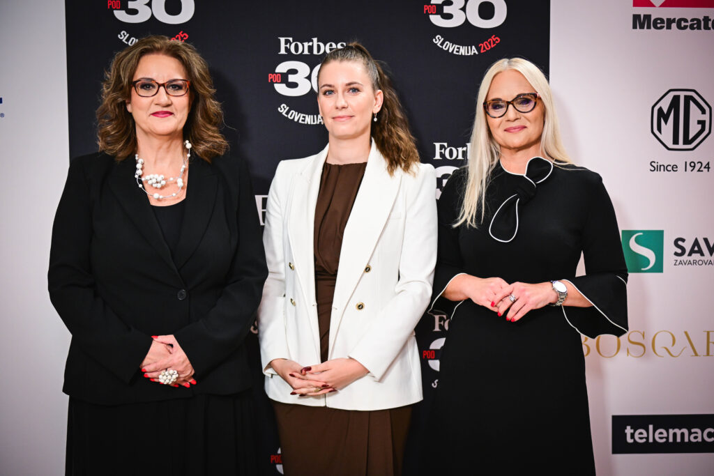 Urednica Forbes Slovenija Bojana Humar, glavna izvršna direktorica Psy Bit Eva Esih in odgovorna urednica N1 Slovenija Katja Šeruga
