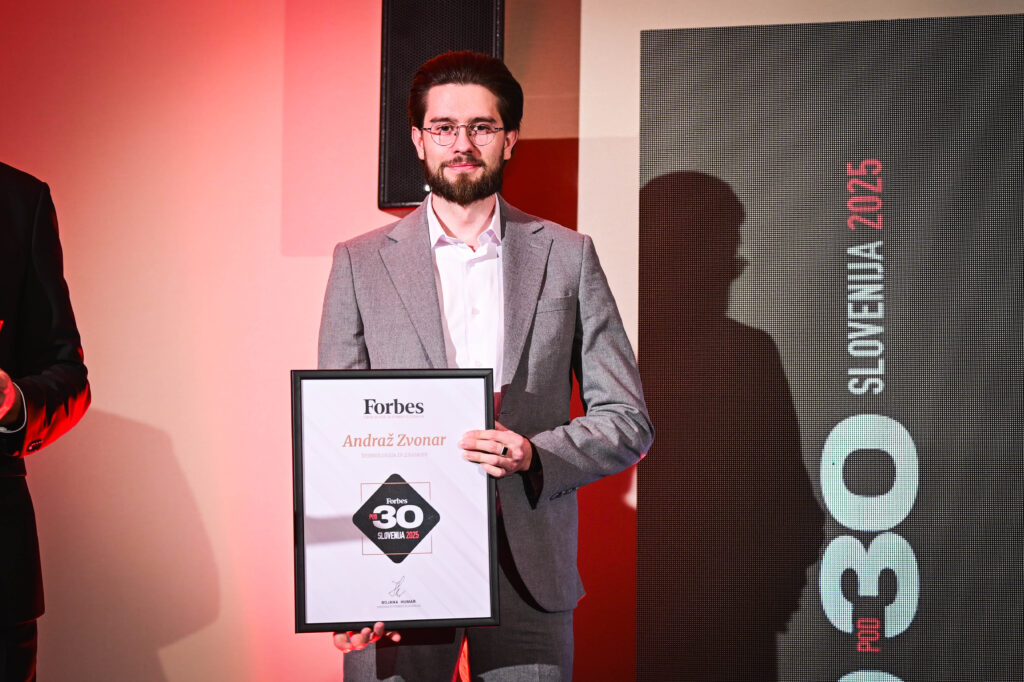 Soustanovitelj KatalistAI Andraž Zvonar in urednica Forbes Slovenija Bojana Humar