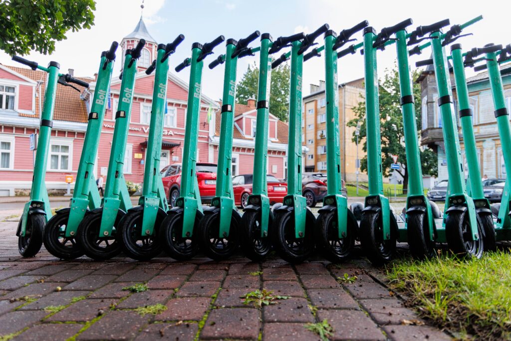 Električni skiroji Bolt