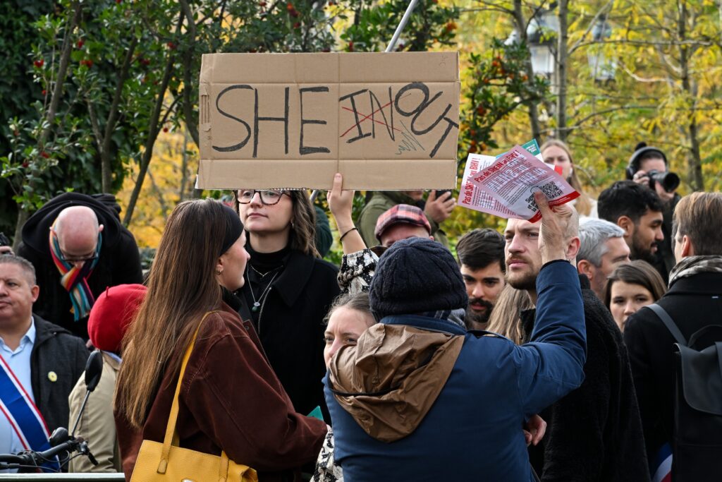 Shein, odprtje, Pariz, protesti
