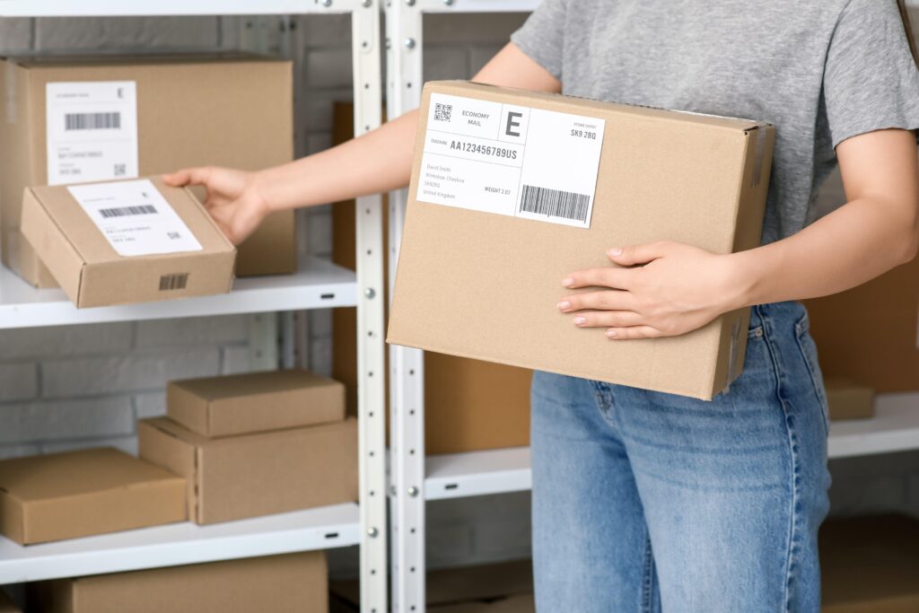 paketi, pošta, pošiljka