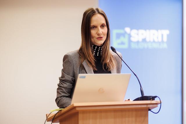 Nata&scaron;a Kos, Spirit