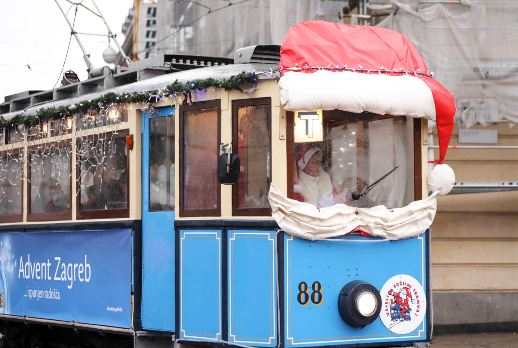Tramvaj v Zagrebu v času božiča