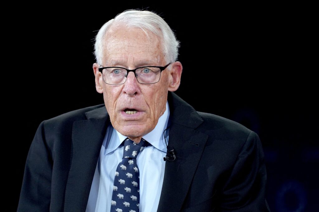 Dolgoletni predsednik uprave Walmarta in eden največjih delničarjev podjetja Rob Walton