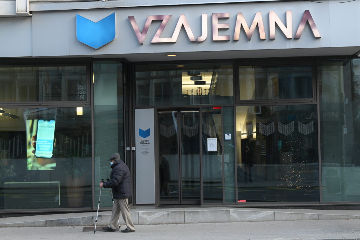 Znano, kdaj bodo delnice Vzajemne na borzi