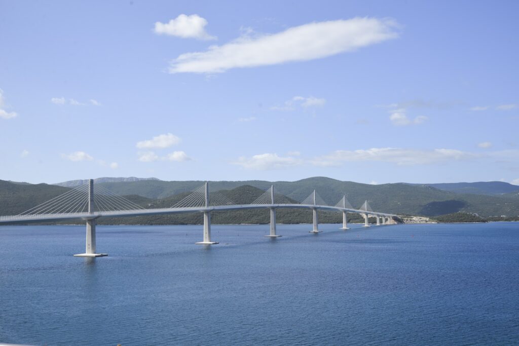 Most na Pelje&scaron;ac