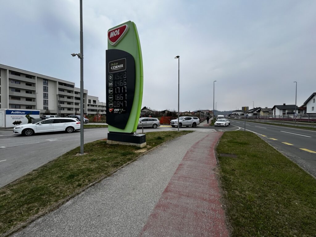 MOL,, Ulica heroja Šercerja, Maribor, 21.3.