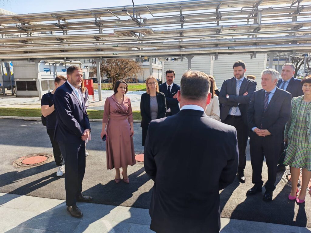 Odprtje novega proizvodnega obrata Novartisa v Meng&scaron;u