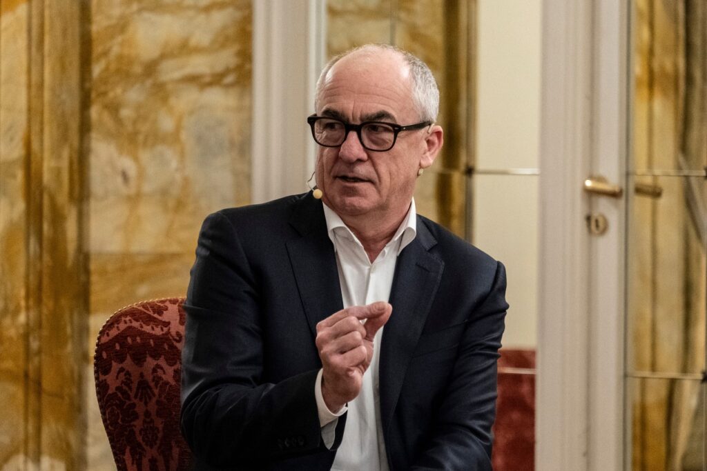 Generalni direktor Mark Thomson