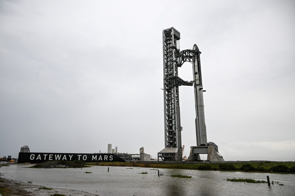 Nova verzija rakete Starship na SpaceX-ovem izstreli&scaron;ču v Teksasu