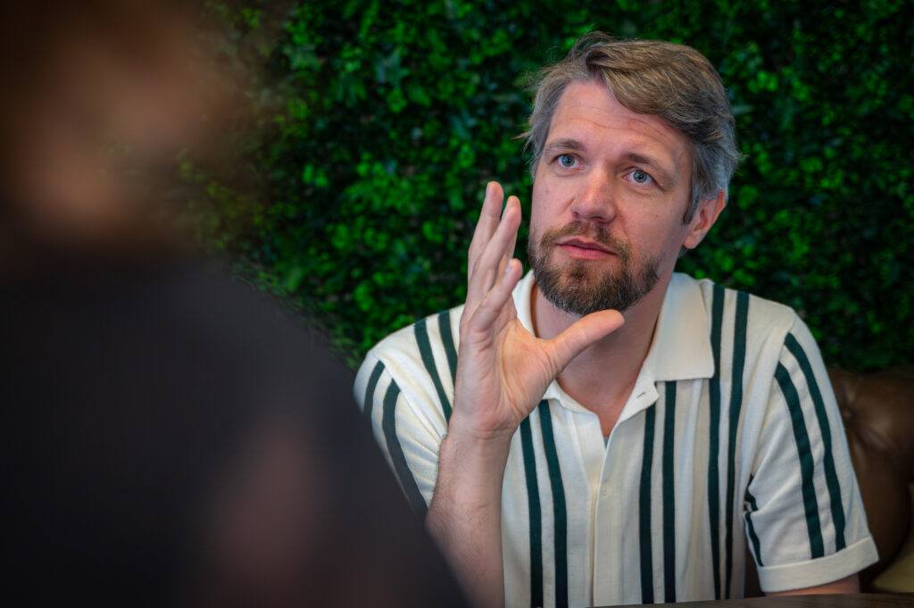 Ga&scaron;per Begu&scaron;, profesor, Berkeley