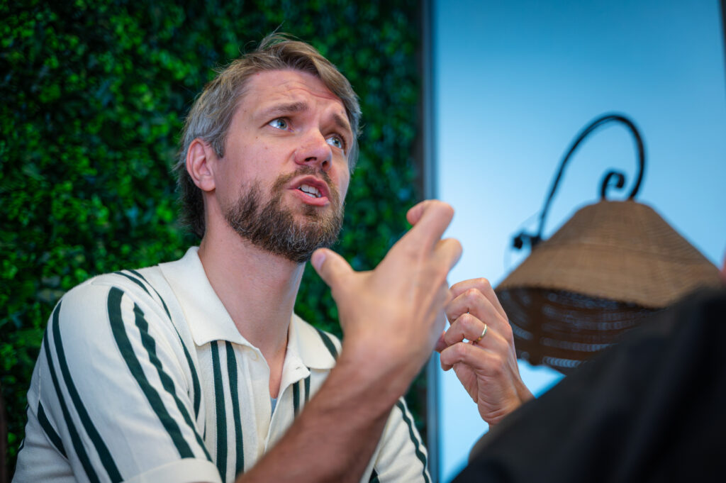 Ga&scaron;per Begu&scaron;, profesor, Berkeley
