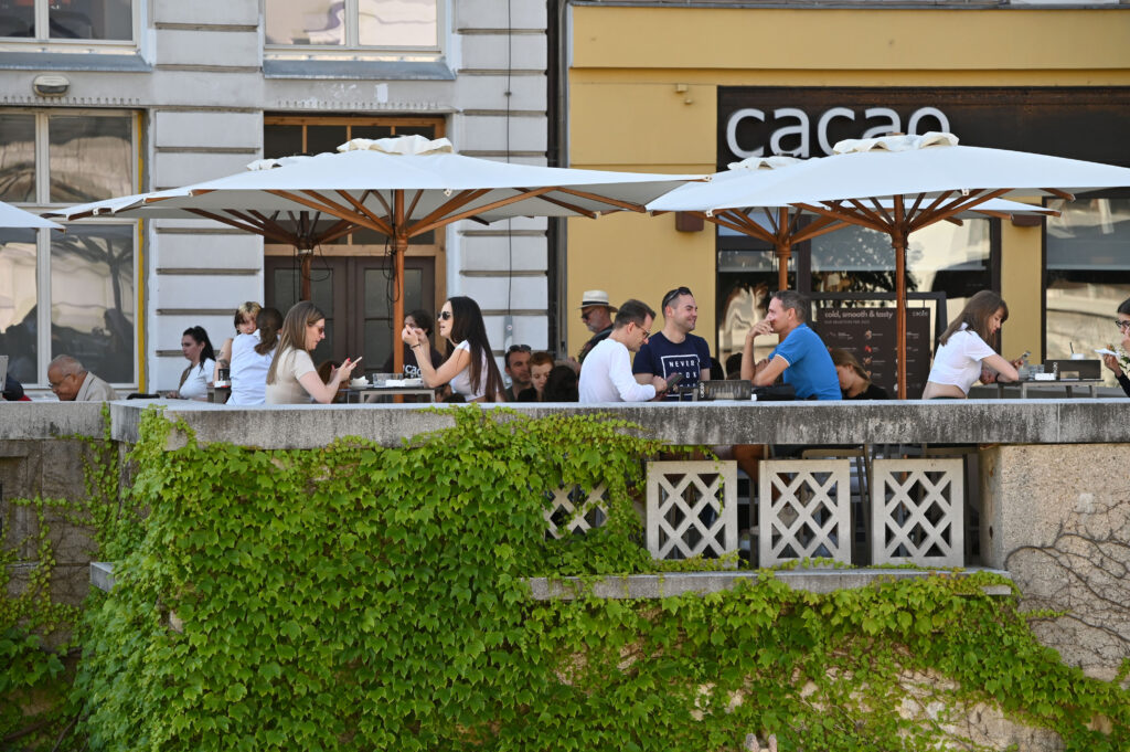Cacao, lokal, kavarna, gostinstvo, turizem