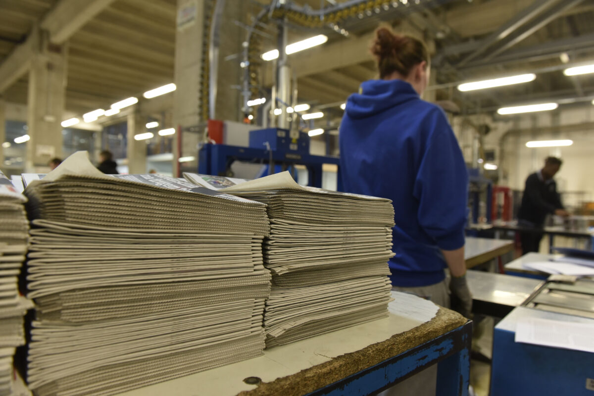 Vlada znova aktivirala krizno shemo, s katero želi rešiti 1.900 delovnih mest