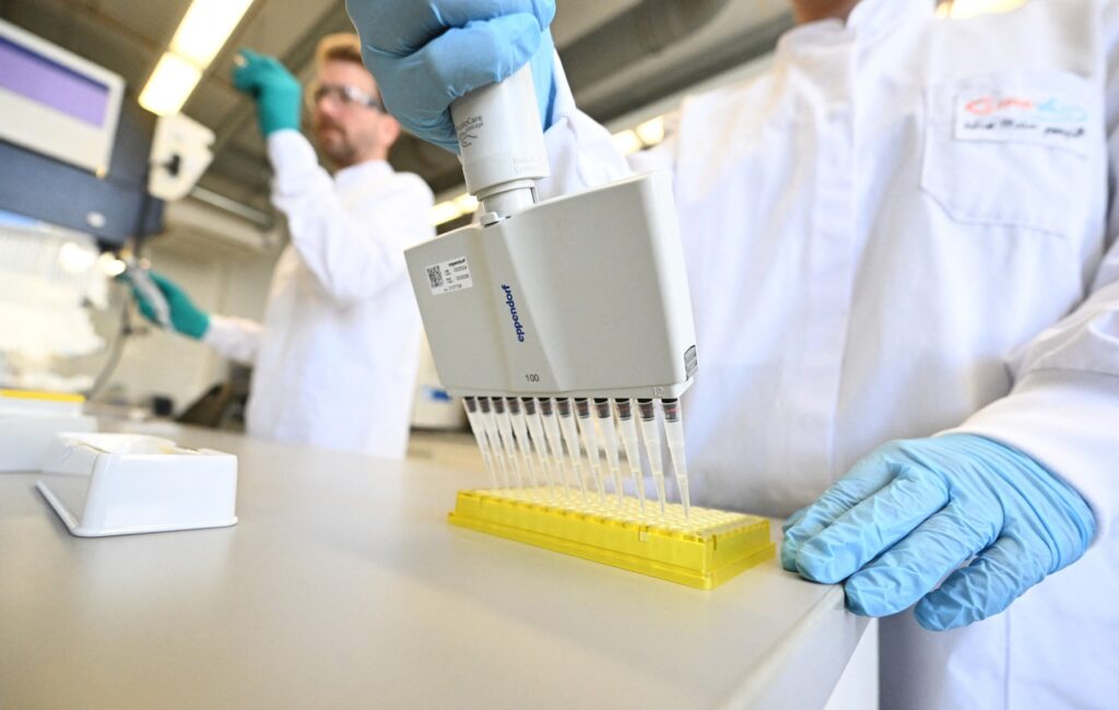 Epruvete v farmacevtskem laboratoriju podjetja Curevac