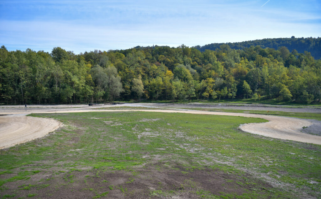 Mesto akrobatov, Dewesoft