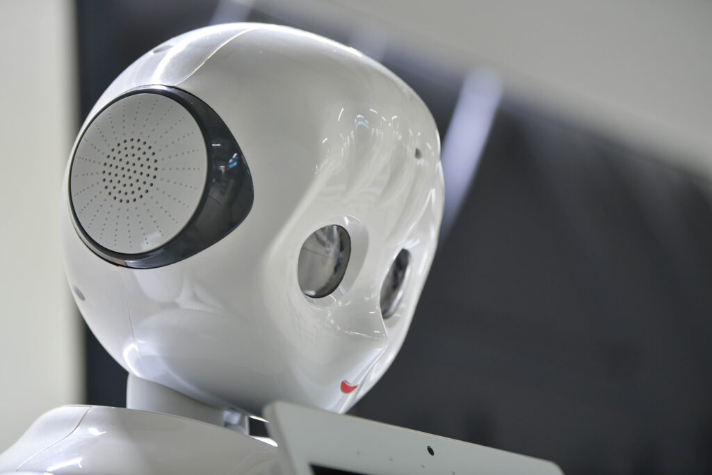 Humanoidni robot podjetja Plan-net robot